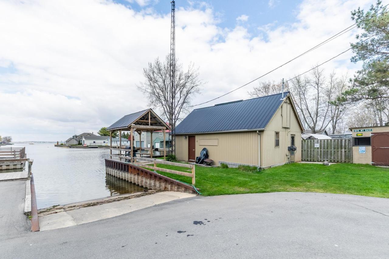 Bayside Cottage Rentals Port Rowan Exteriör bild