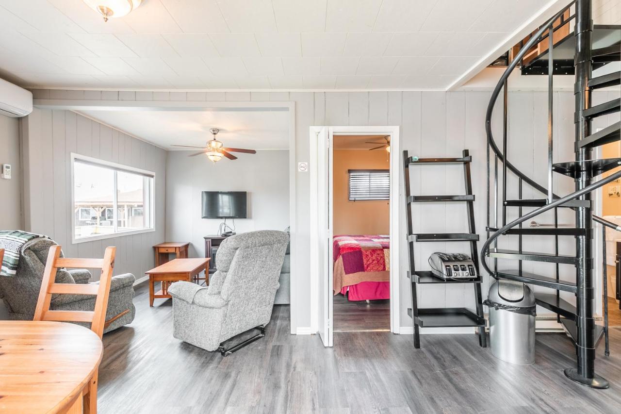 Bayside Cottage Rentals Port Rowan Exteriör bild