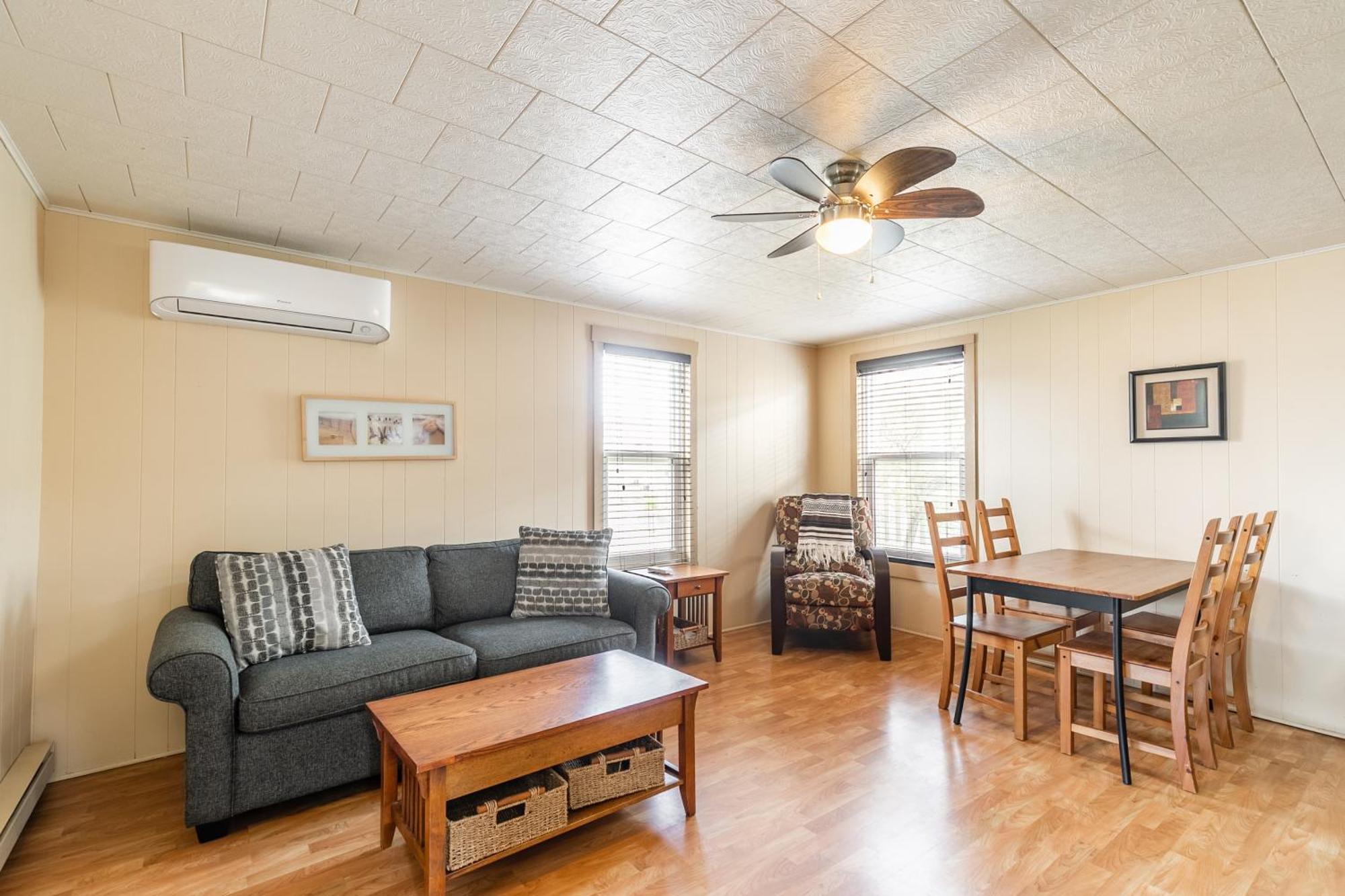 Bayside Cottage Rentals Port Rowan Exteriör bild
