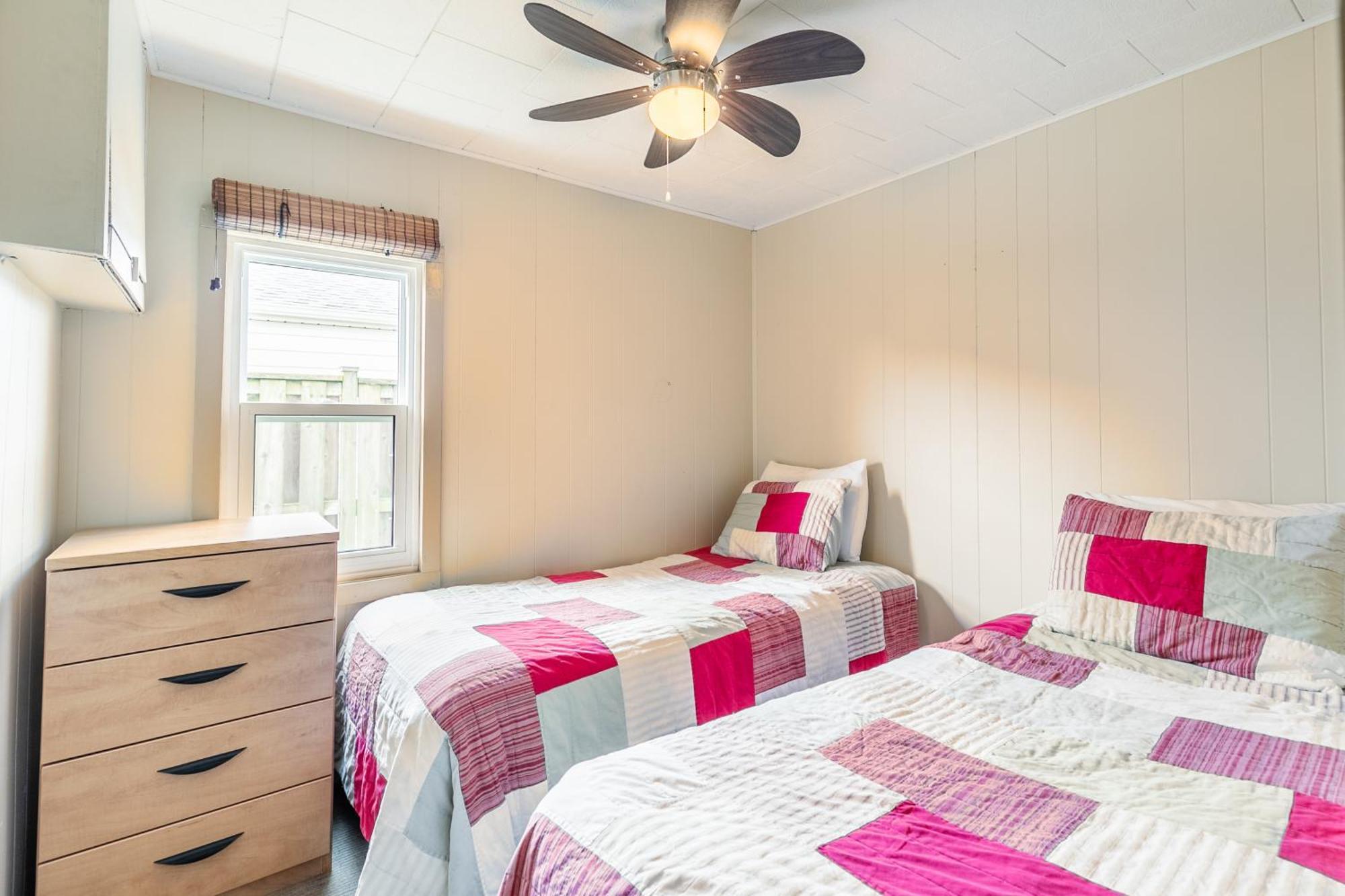 Bayside Cottage Rentals Port Rowan Exteriör bild