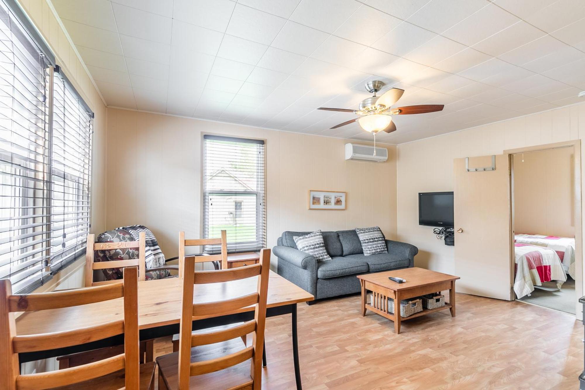 Bayside Cottage Rentals Port Rowan Exteriör bild
